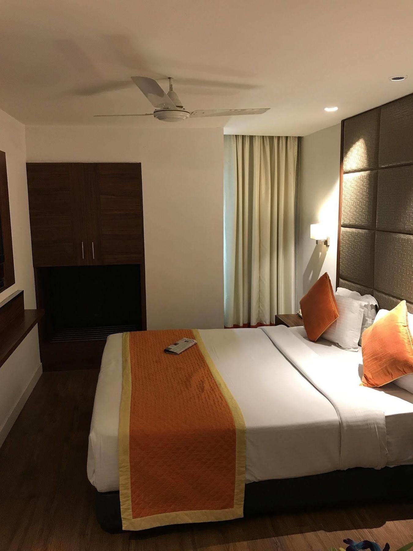 Hotel Southern Delhi  Eksteriør bilde